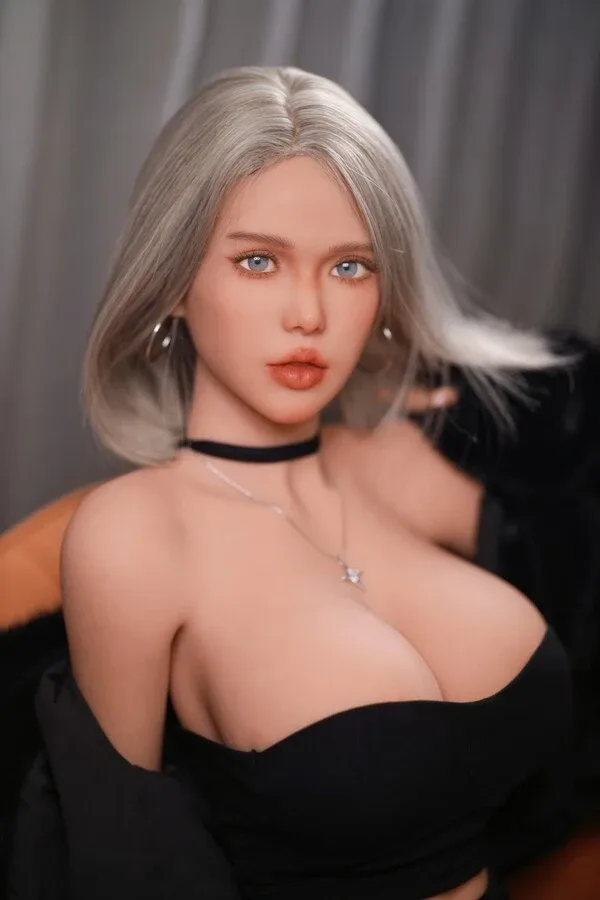 Realistic Busty Female Sex Doll Elianna 158cm view 5