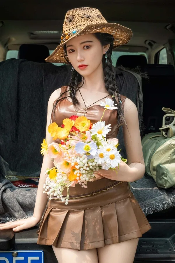 Big Butt Silicone Cowgirl Sex Doll Dakota 165cm (Movable Jaw With Oral Structure) view 2