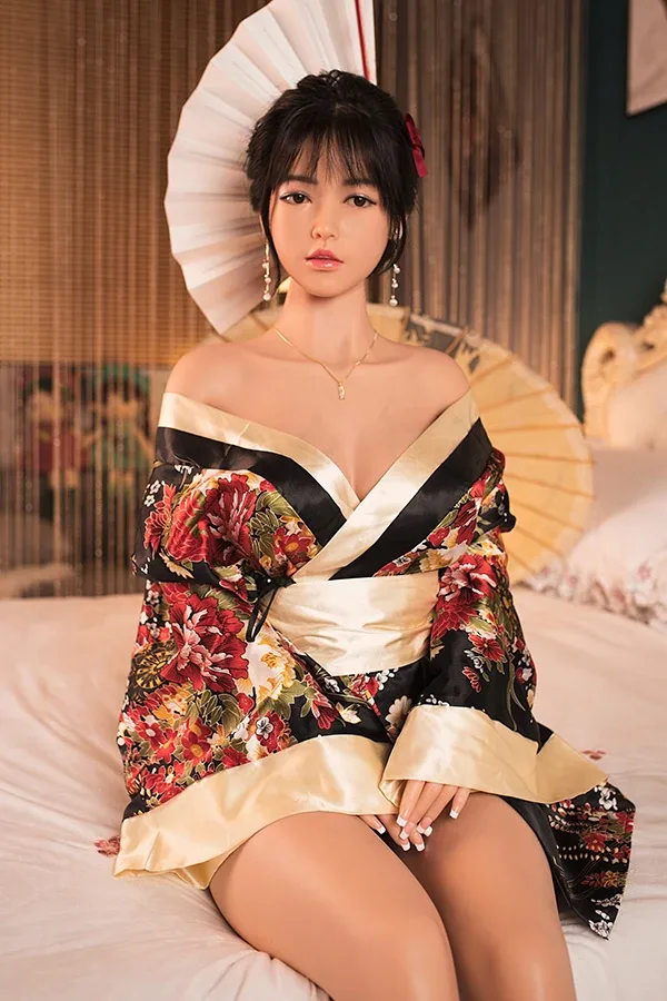 Super Realistic Japanese Silicone Sex Doll Yuki 165cm view 4