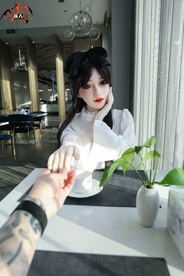Realistic fair skin Asian Chinese sex doll Sarai 163cm (Free Doll Same Clothes) view 4