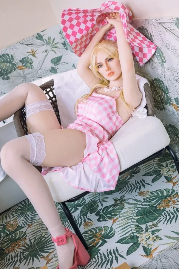 Fair Skinned Plump Female Sex Doll Rozanne 172cm view 5