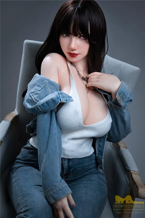 Super Realistic Curvy Sex Doll Rita 165cm view 2