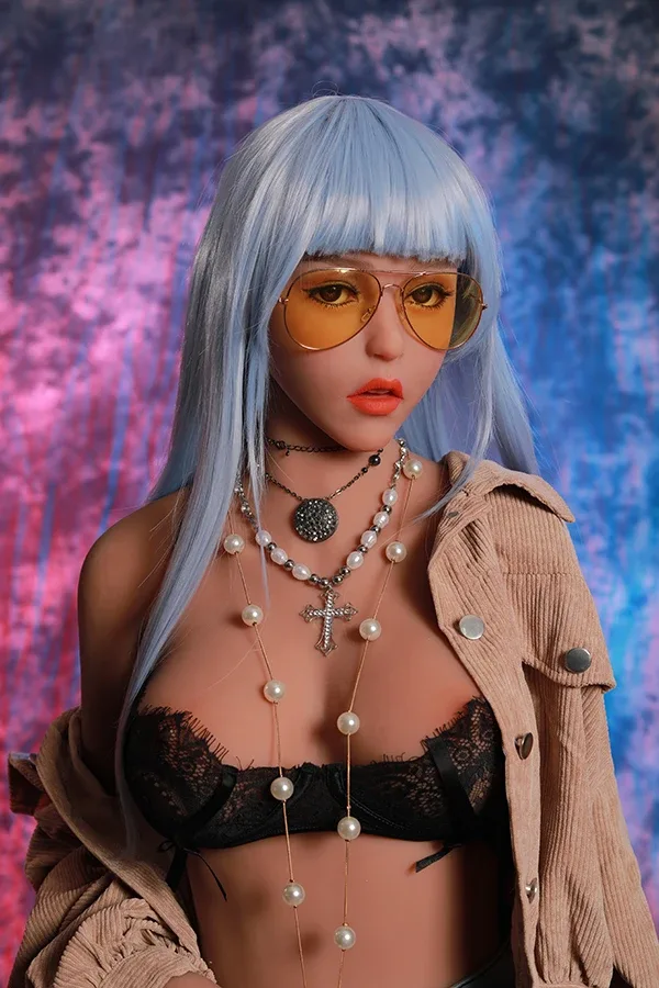 Small Breasted American Rebellious Sex Doll Ari 163cm view 4