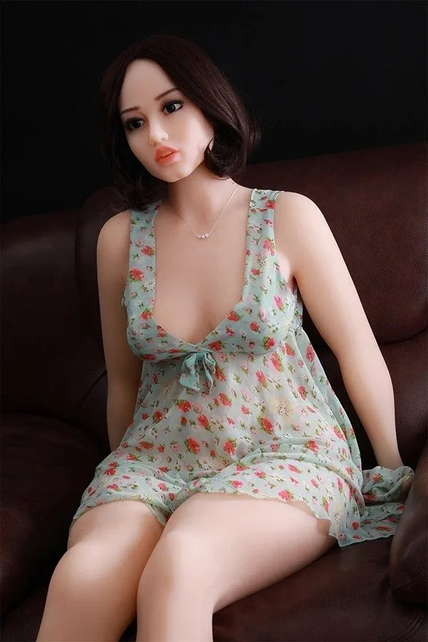 Small Tits Big Booty Sex Doll Janelle 160cm view 6