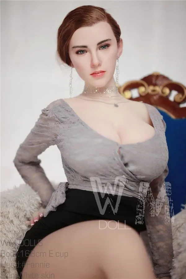 Hyper Realistic Big Breasted Plump Silicone Sex Doll Briella 168cm view 5