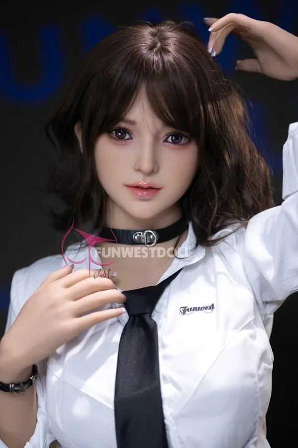 New Beautiful Sex Doll Kamilah 155cm view 6