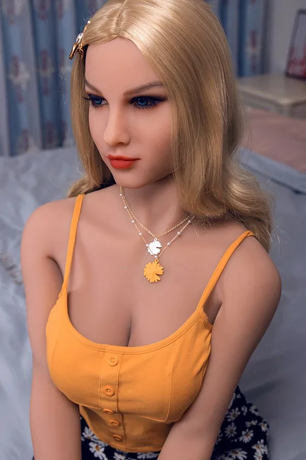 Blonde Sex Doll Rosemarie 145cm view 3