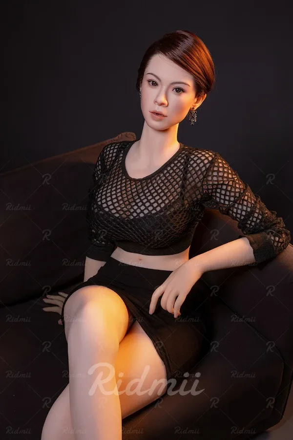 American Celebrity Sex Doll Zoey 158cm – Movable Jaw With Oral Structure view 3