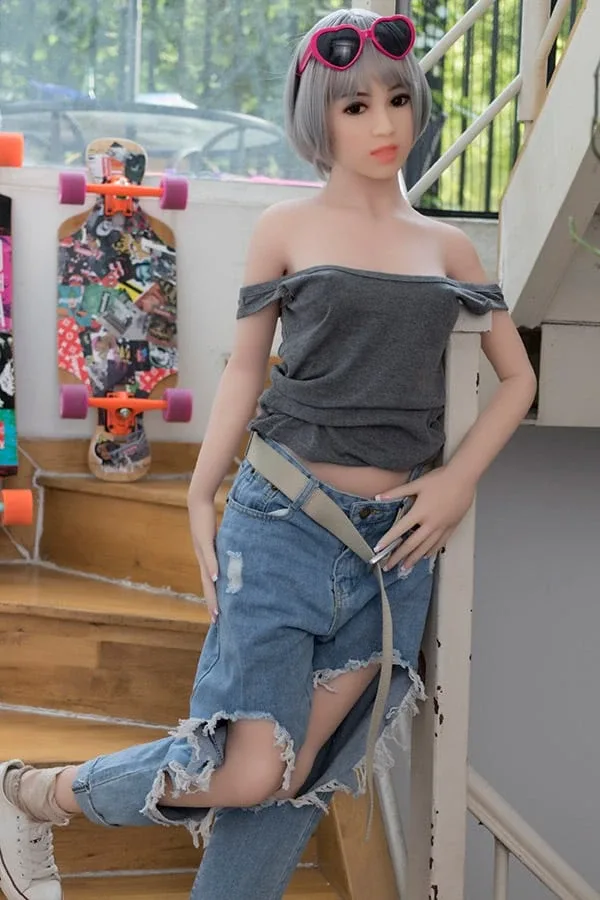Lifelike Cute Small Boobs Sex Doll Lee 156cm view 4
