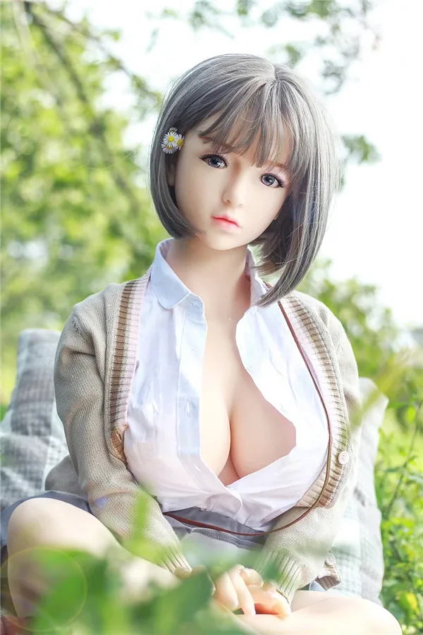 Cute Busty Japanese Sex Doll Anais 140cm