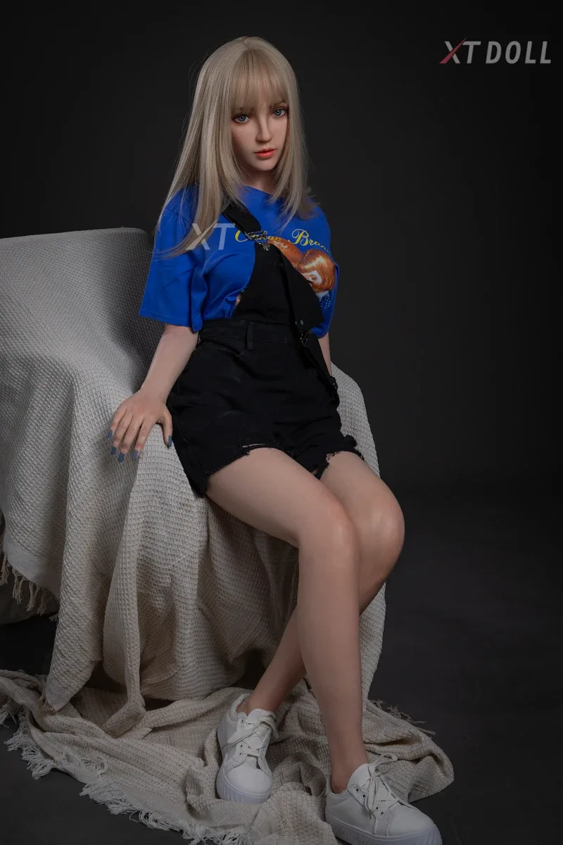 164cm C-cup Silicone Sex Doll Lisa view 4