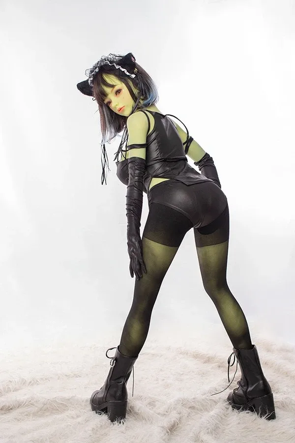 Green Skin Alien Sex Doll Bridget 140cm view 3