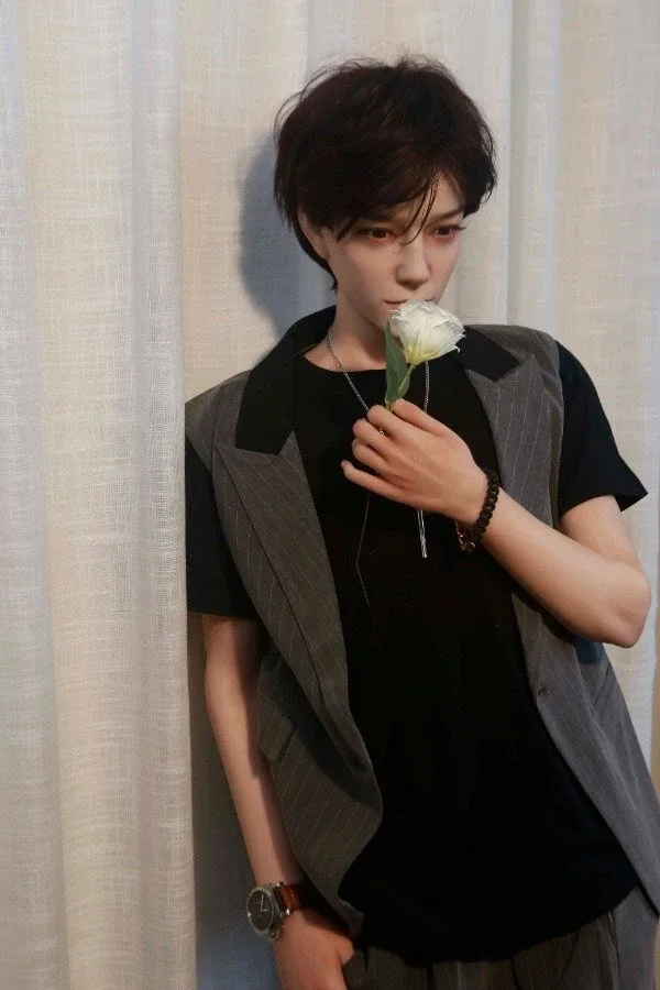 Realistic Handsome Gentle Asian Male Doll Edward 170cm view 3