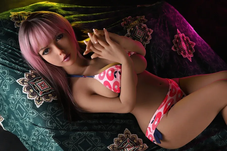 Lifelike TPE Sex Doll Lia 140cm view 5