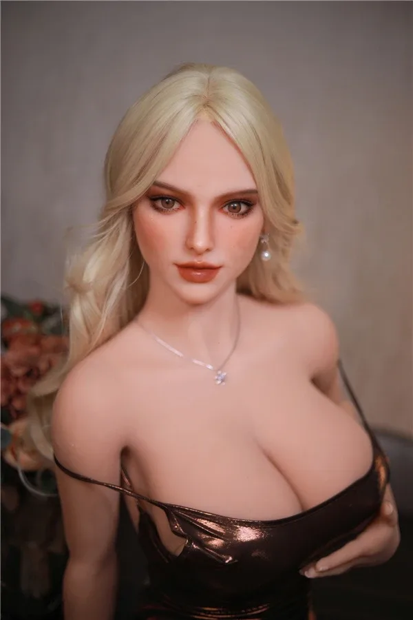 Luxurious Dinner Party Style Sex Doll Gracelyn 166cm view 5