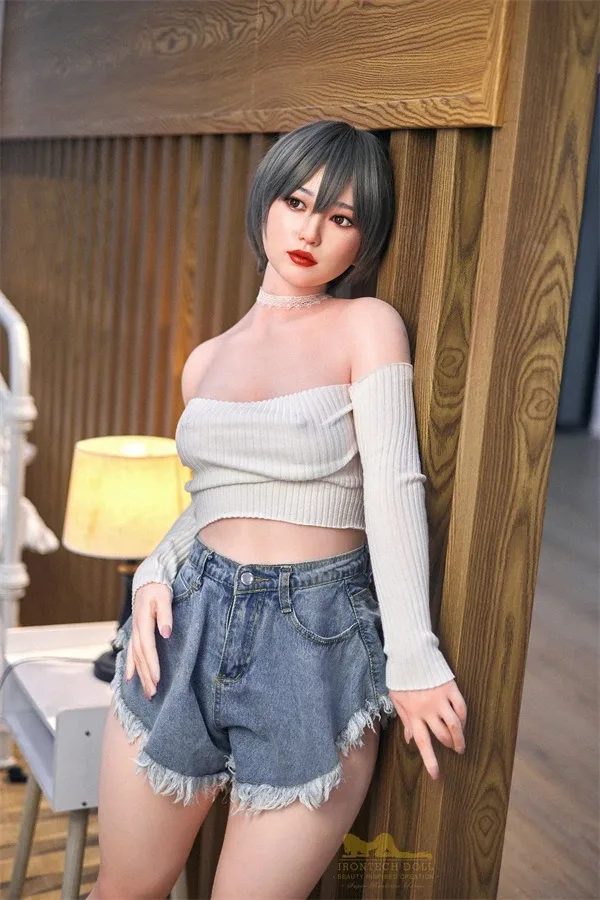 Most Realistic Short Hair Japanese Sex Doll Frances 152cm view 2