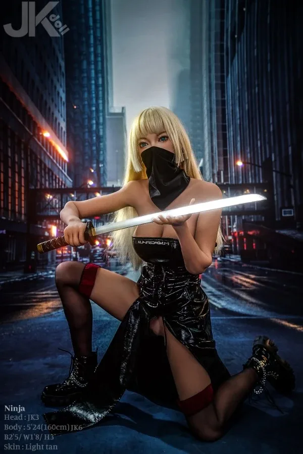 Blonde Killer Sex Doll Frieda 160cm view 5