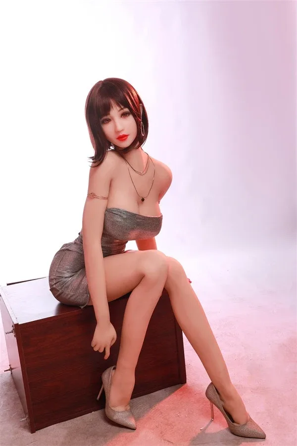 Life-Size Sexy Sex Doll Emersyn 165cm view 3
