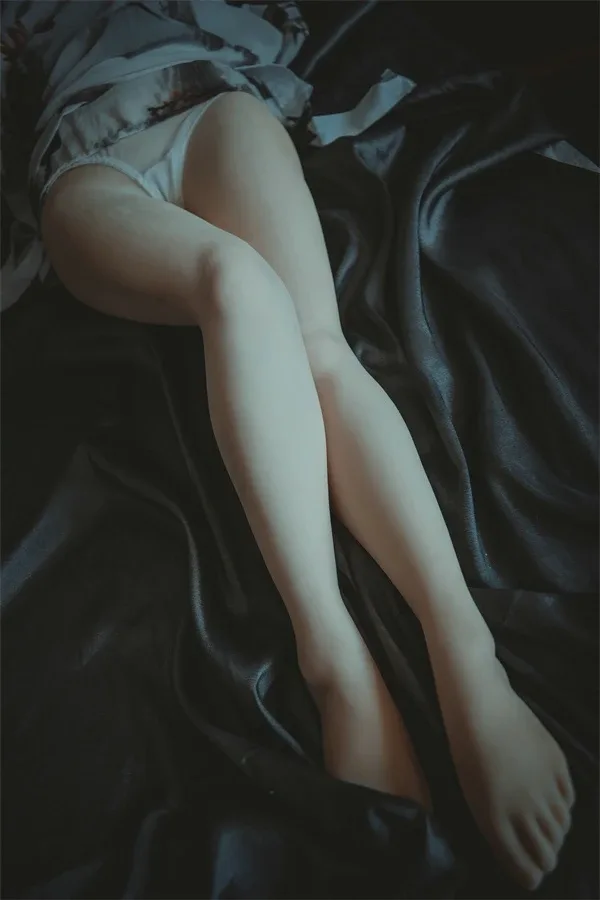 Lifelike Sex Doll Torso Leg Carter 71cm view 6