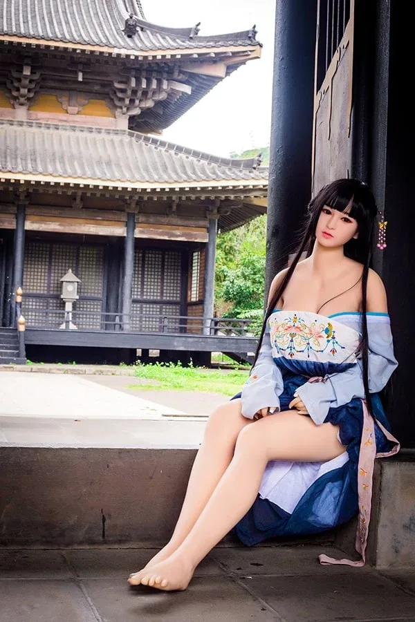 High-quality Chinese Realistic Sex Doll Wanda 168cm view 4