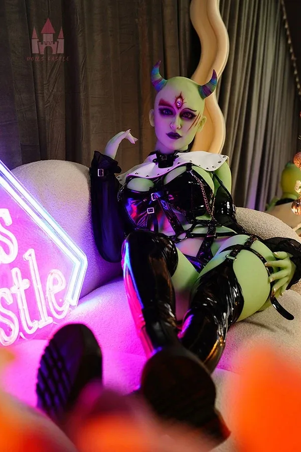 Mysterious Green Skin Alien Sex Doll Ayleen 168cm view 3